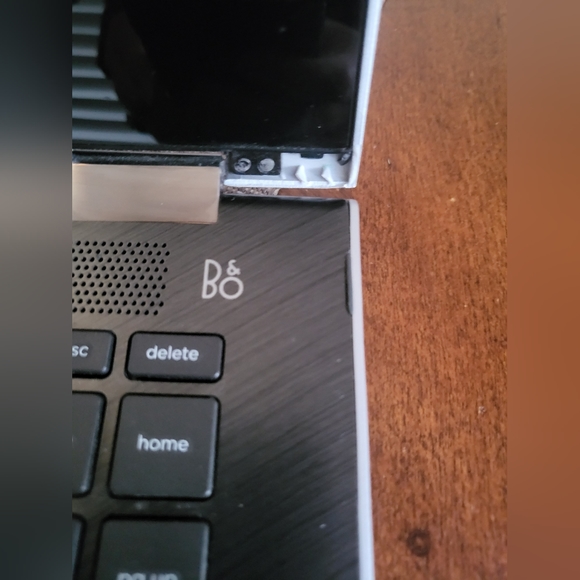 Hp Convertible Laptop - Picture 6 of 8